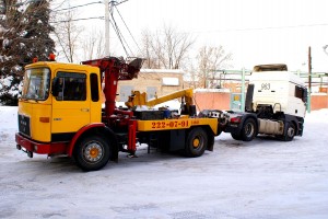 Эвакуатор для грузовых авто будет стоить 30 тыс. рублей.